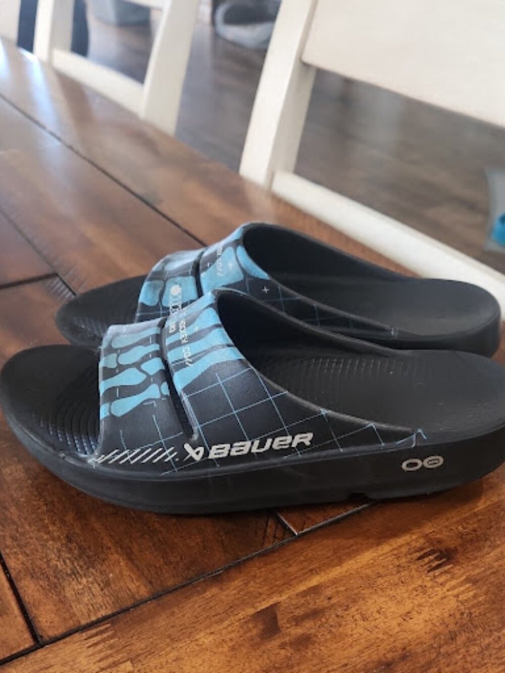 Bauer Oofos Recovery Slide Sandals Black Blue X Ray Hockey Graphic Mens Seven